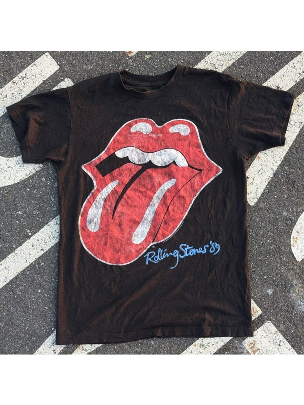 Retro Rolling Stones Concert Tee Black Band Tshirt Vintage Stones Shirt Medium